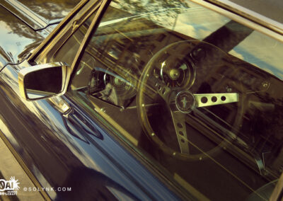 photo-Ford-Mustang-interieur-chromes-Solynk